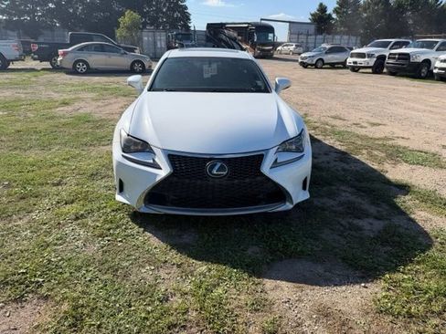 Used 2017 Lexus RC 200t F Sport RWD image 3