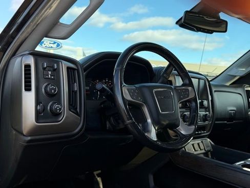 Used 2018 GMC Sierra 2500 Denali w/ Duramax Plus Package image 9