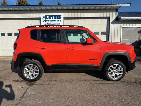Used 2015 Jeep Renegade Latitude w/ Popular Equipment Group image 2