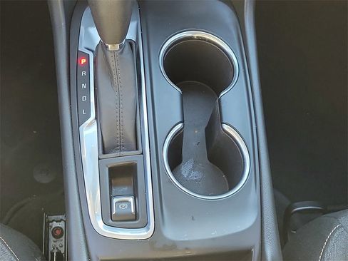 Used 2020 Chevrolet Equinox LT image 30