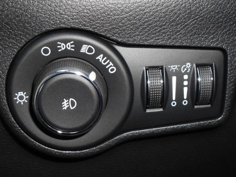 New 2026 Jeep Compass Limited AWD/4WD image 16