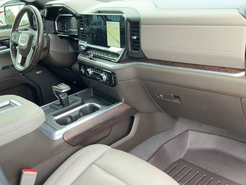 Used 2022 GMC Sierra 1500 SLT w/ SLT Convenience Package image 21