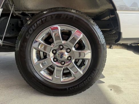 Used 2014 Ford F150 XLT w/ Equipment Group 302A Luxury image 11
