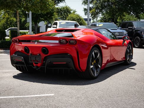 Used 2022 Ferrari SF90 Stradale AWD/4WD image 12