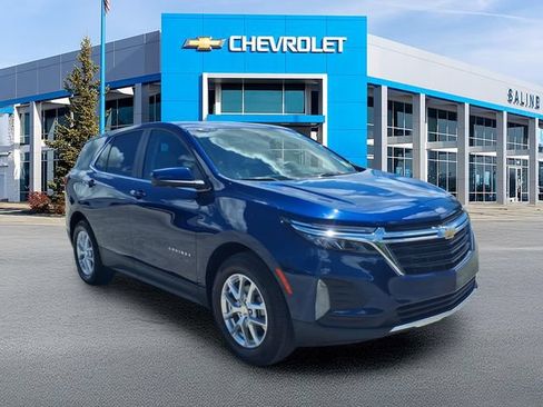 Used 2022 Chevrolet Equinox LT FWD image 1
