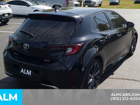 Used 2025 Toyota Corolla XSE FWD image 6