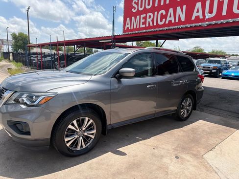 Used 2019 Nissan Pathfinder S AWD/4WD image 1