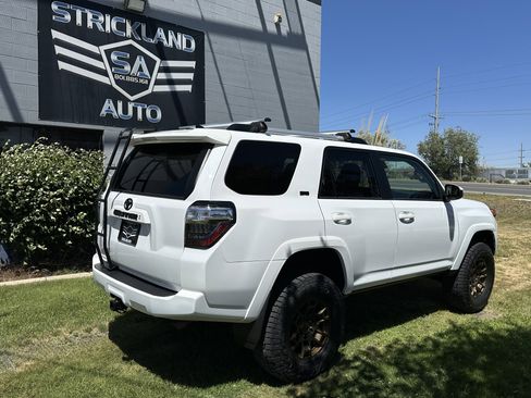 Used 2023 Toyota 4Runner SR5 image 6