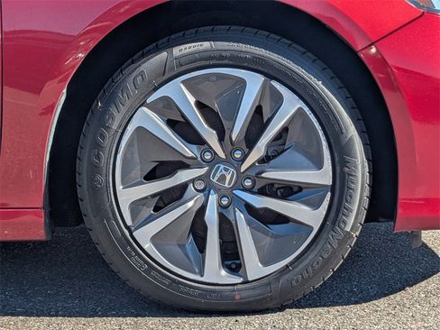 Used 2020 Honda Accord Touring image 12