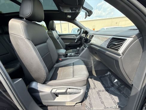 Used 2023 Volkswagen Atlas Cross Sport SE w/ Panoramic Sunroof Package AWD/4WD image 27