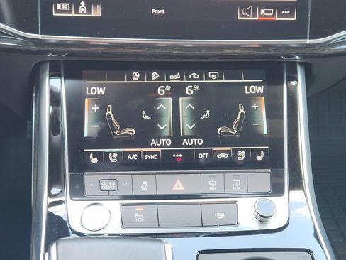 Used 2020 Audi Q8 Premium Plus w/ Premium Plus Package AWD/4WD image 20