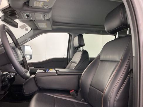 Used 2025 Ford F350 Lariat w/ Black Appearance Package image 17
