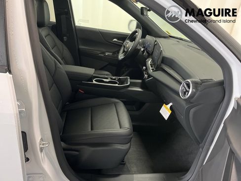 New 2026 Chevrolet Equinox LT w/ Convenience Package II image 18