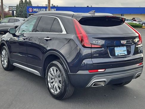 Used 2023 Cadillac XT4 Premium Luxury image 4