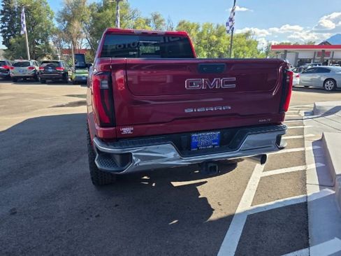 Used 2024 GMC Sierra 2500 SLT w/ SLT Premium Package image 34