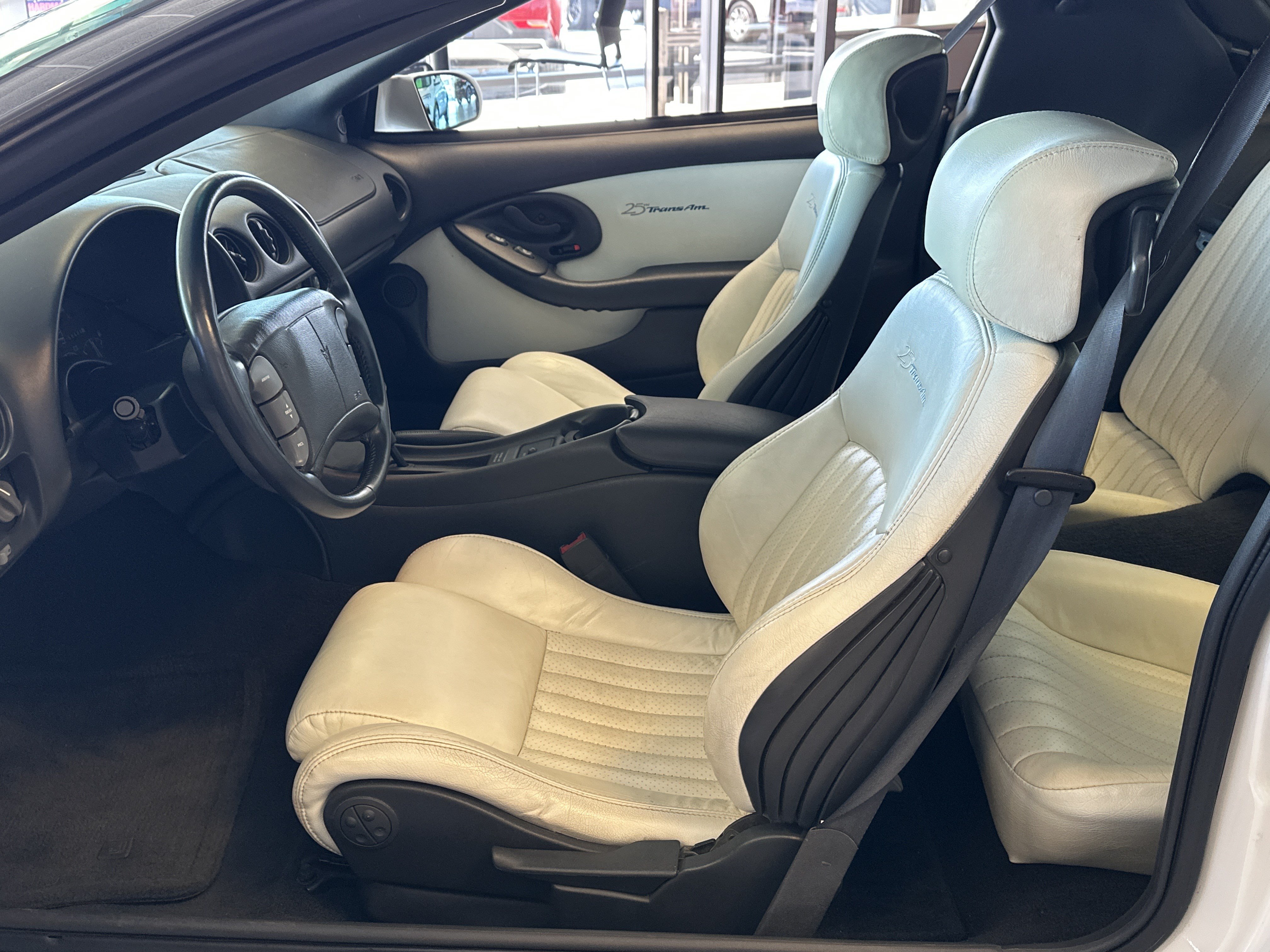 Used 1994 Pontiac Firebird Trans Am RWD image 9