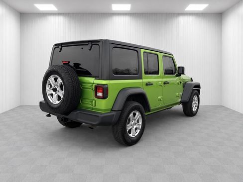 Used 2019 Jeep Wrangler Unlimited Sport S AWD/4WD image 3