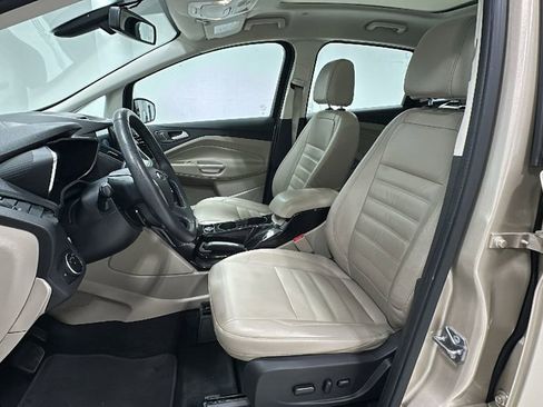 Used 2017 Ford C-MAX Energi Titanium w/ Equipment Group 501A image 10