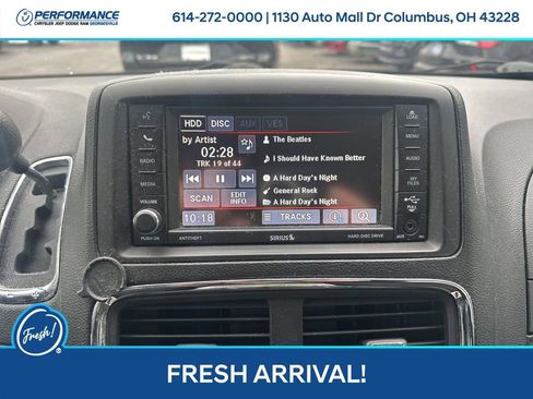 Used 2014 Dodge Grand Caravan SXT image 17