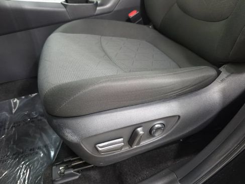 Certified 2025 Toyota RAV4 XLE AWD/4WD image 26