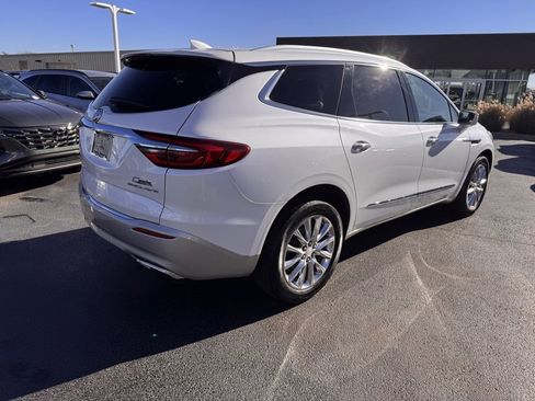 Used 2018 Buick Enclave Premium w/ Experience Buick Package image 5