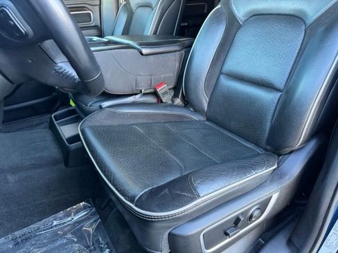 Used 2022 RAM 1500 Laramie AWD/4WD image 5