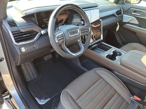 New 2026 GMC Acadia Denali Ultimate w/ LPO, Floor Liner Package image 13