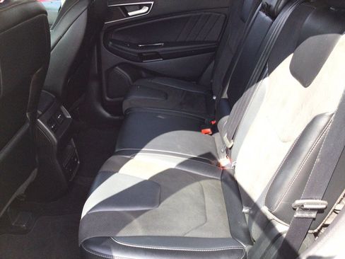 Used 2016 Ford Edge Sport w/ Technology Package AWD/4WD image 24