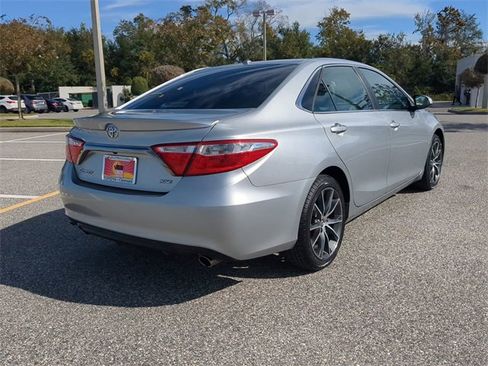 Used 2016 Toyota Camry XSE image 4