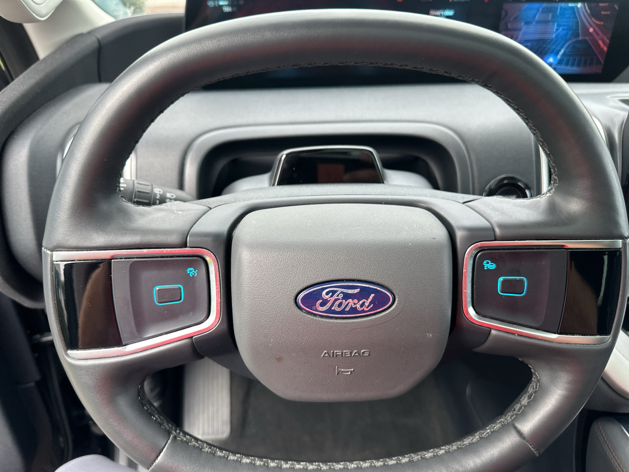 Used 2025 Ford Expedition Active AWD/4WD image 23