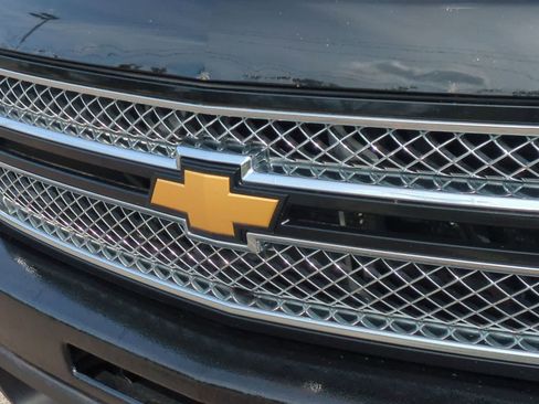 Used 2013 Chevrolet Silverado 1500 LTZ AWD/4WD image 12
