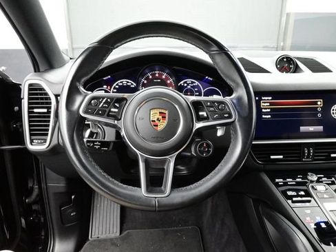 Used 2022 Porsche Cayenne Platinum Edition AWD/4WD image 8