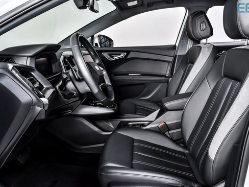 Used 2024 Audi Q4 e-tron Premium Plus w/ Premium Plus image 13