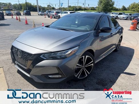 Used 2021 Nissan Sentra SR FWD image 1