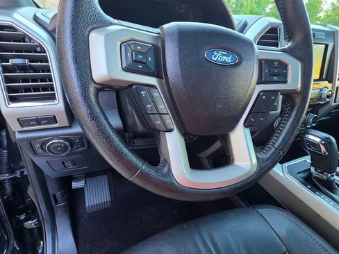 Used 2015 Ford F150 Lariat w/ Equipment Group 502A Luxury RWD image 19