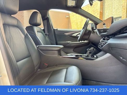 Certified 2025 Buick Envista Sport Touring w/ Convenience I Package FWD image 25