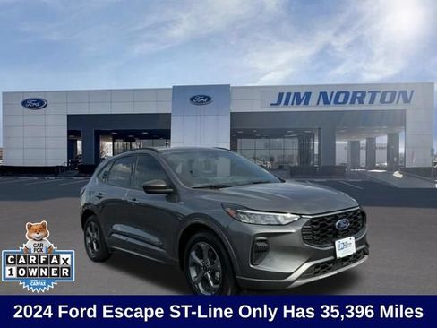 Used 2024 Ford Escape ST-Line w/ Tech Pack #1 FWD image 1