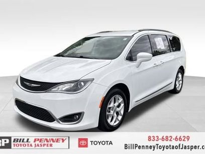 Used 2017 Chrysler Pacifica Touring-L w/ Tire & Wheel Group