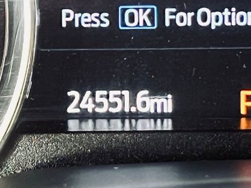 Used 2022 Ford F350 Lariat w/ Chrome Package AWD/4WD image 26