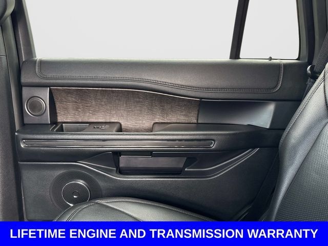 Used 2021 Ford Expedition Limited AWD/4WD image 16