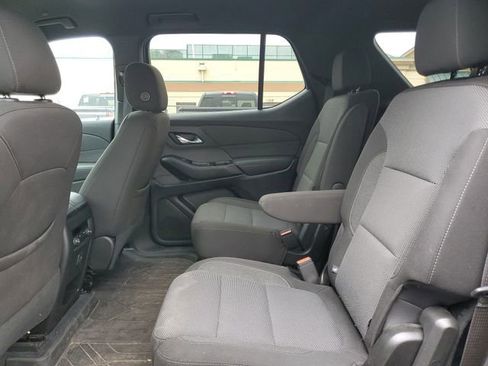 Certified 2023 Chevrolet Traverse LT FWD image 23