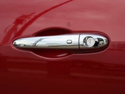 Used 2020 Maserati Levante GranLusso image 26