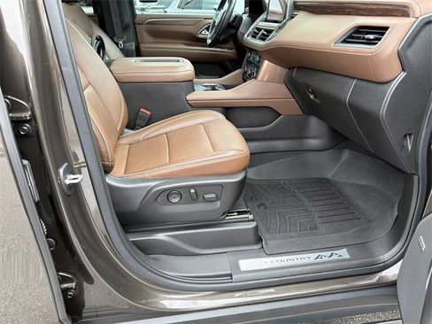 Used 2021 Chevrolet Tahoe High Country w/ Premium Package image 13