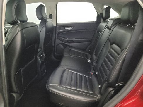 Used 2019 Ford Edge SEL w/ Equipment Group 201A AWD/4WD image 18