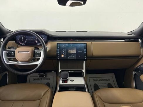 Used 2025 Land Rover Range Rover SE AWD/4WD image 29