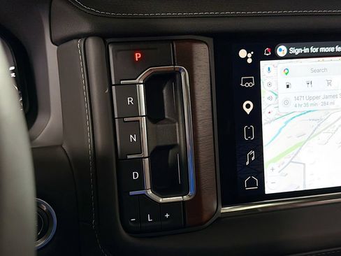 Used 2024 GMC Yukon Denali Ultimate AWD/4WD image 18