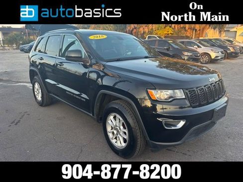 Used 2018 Jeep Grand Cherokee Laredo image 3