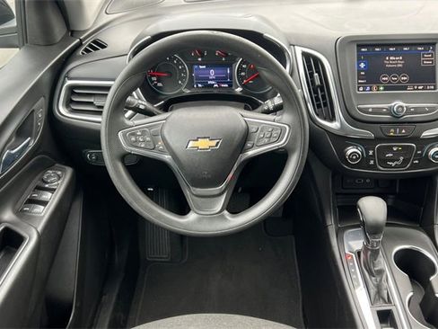Used 2022 Chevrolet Equinox LT image 17