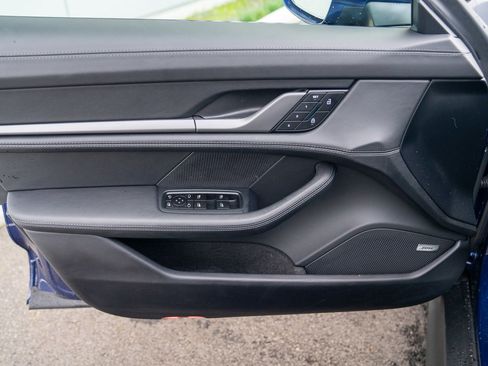 Certified 2025 Porsche Taycan AWD/4WD image 10