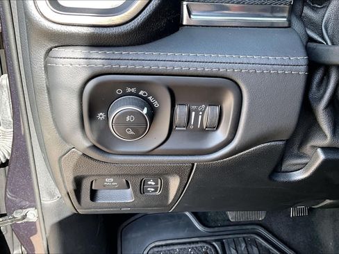 Used 2021 RAM 1500 Limited AWD/4WD image 33